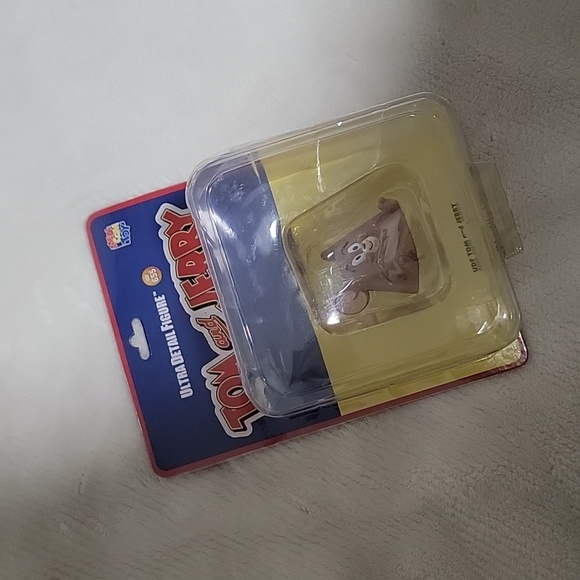 Medicom Toy Japan Official Tom and Jerry Triangular Prism Ultra Detail Figure - Picture 6 of 8